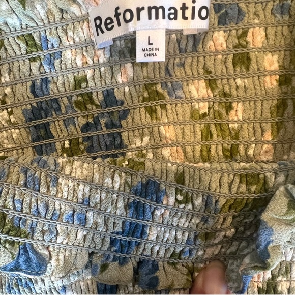 Beautiful Reformation dress. - Picture 6 of 6